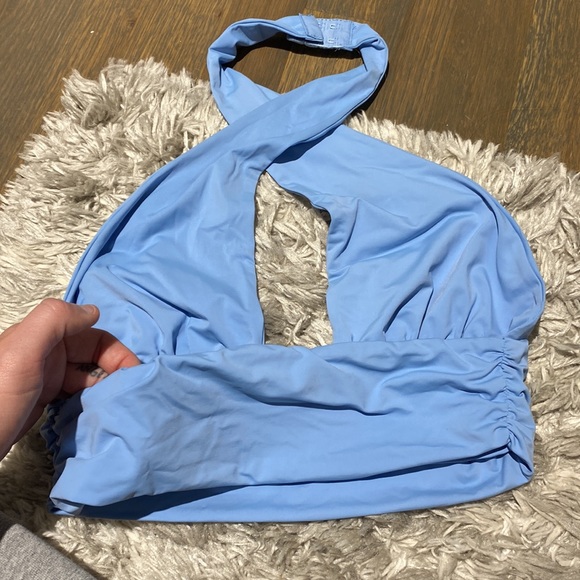 Open back halter cross crop top! Taking offers - Picture 2 of 4